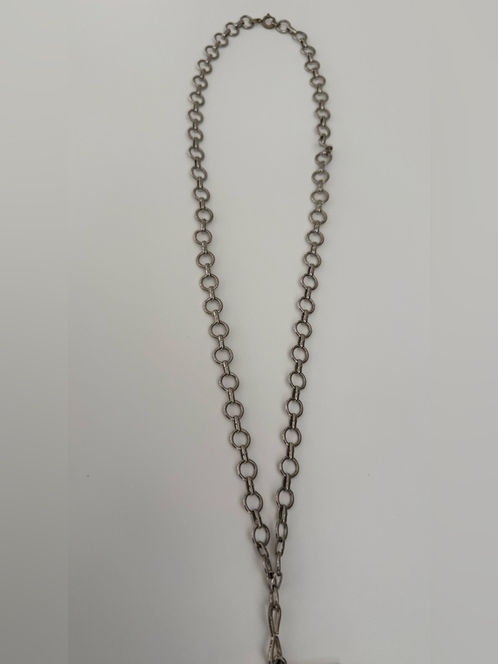 Unbranded Silver-Tone Blue Fleur-de-lis Pendant Necklace - Picture 3 of 8